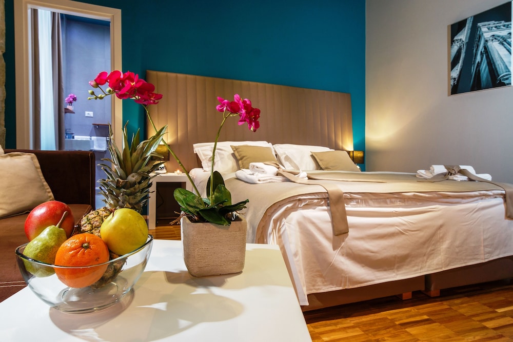 Riva Luxury Rooms 52/79