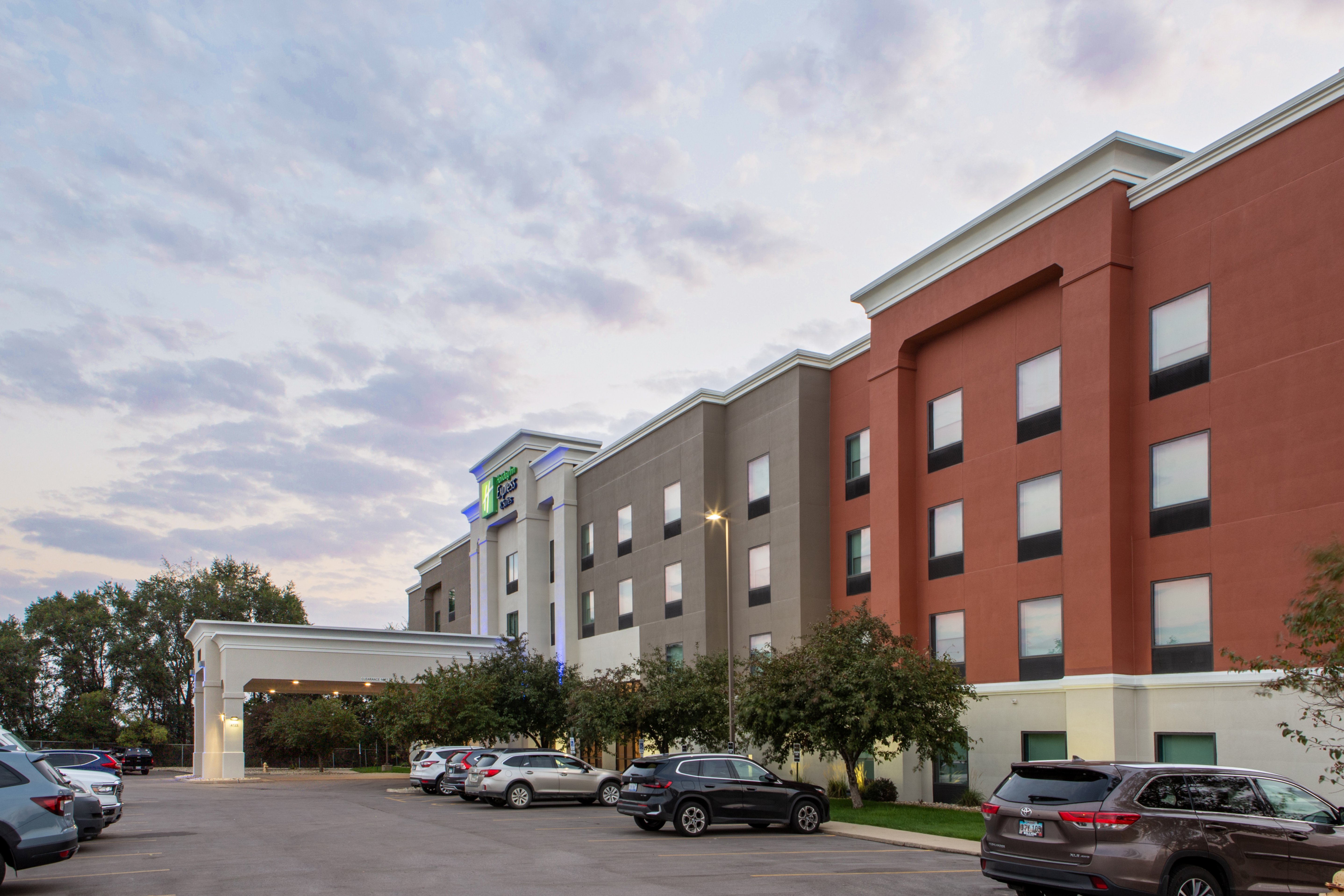 Holiday Inn Express Hotel Suites Sioux City Southern Hills 46/50