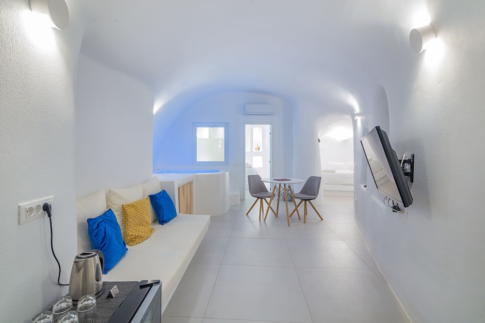 2 BEDROOMS, ELEGANT, APARTMENT, 2 KING BEDS, HOT TUB