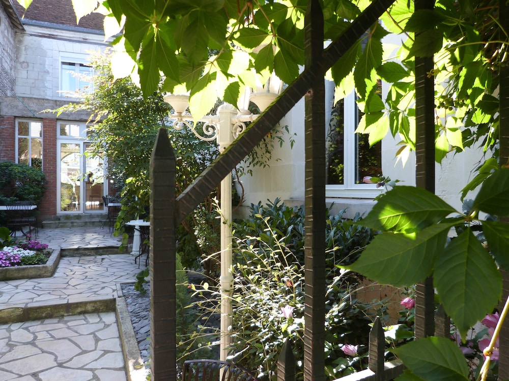 Hotel Le Cheval Blanc 59/67