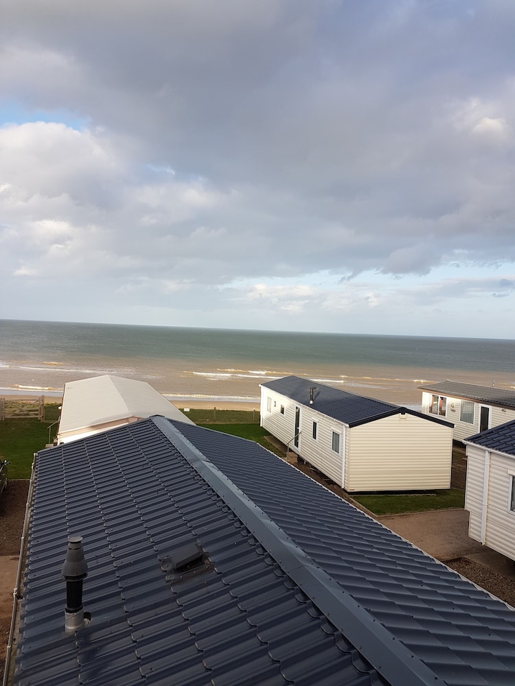 The Cliff Top Inn Hotel 12/15