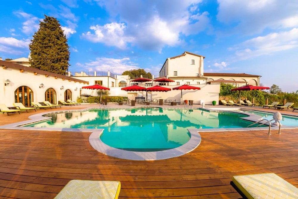 VILLA TOLOMEI HOTEL AND RESORT 67/71