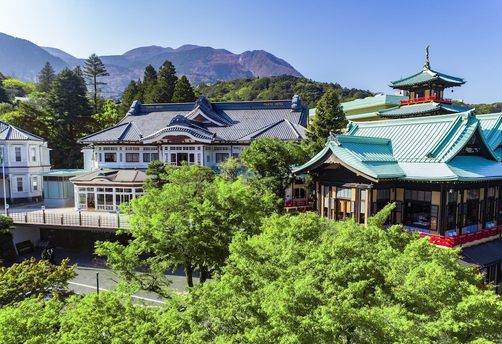 Fujiya Hotel 70/73