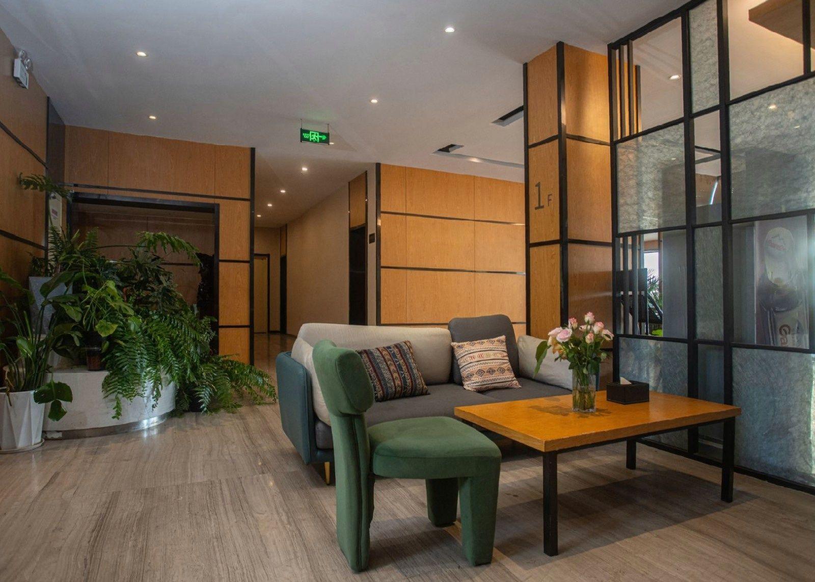Chonpines Hotel Jingzhou Ancient City Dongmen 68/73