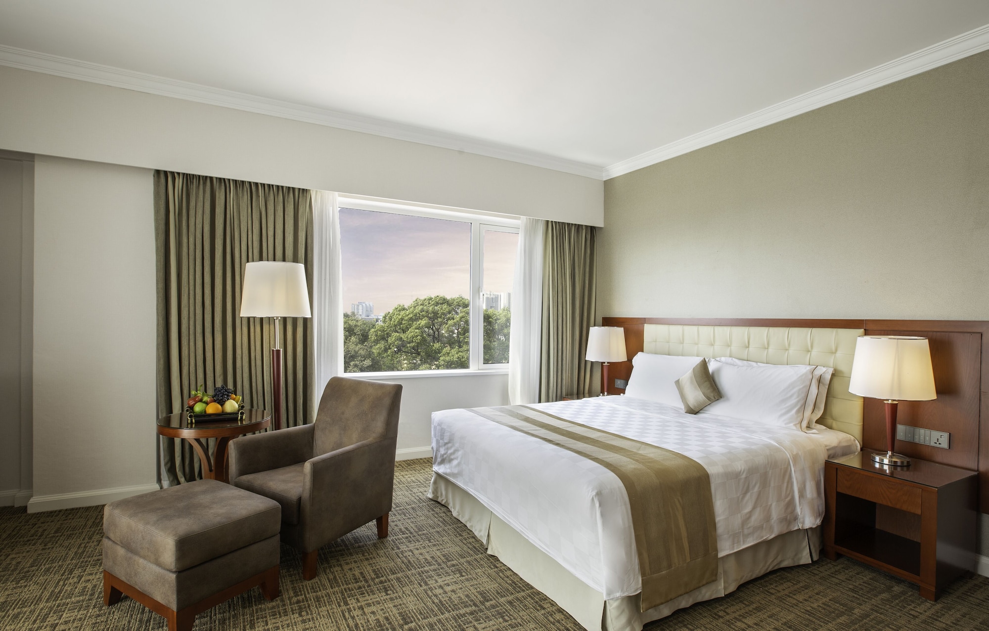 غرفة بريميير بسرير كينج، Equatorial Ho Chi Minh City 2/7