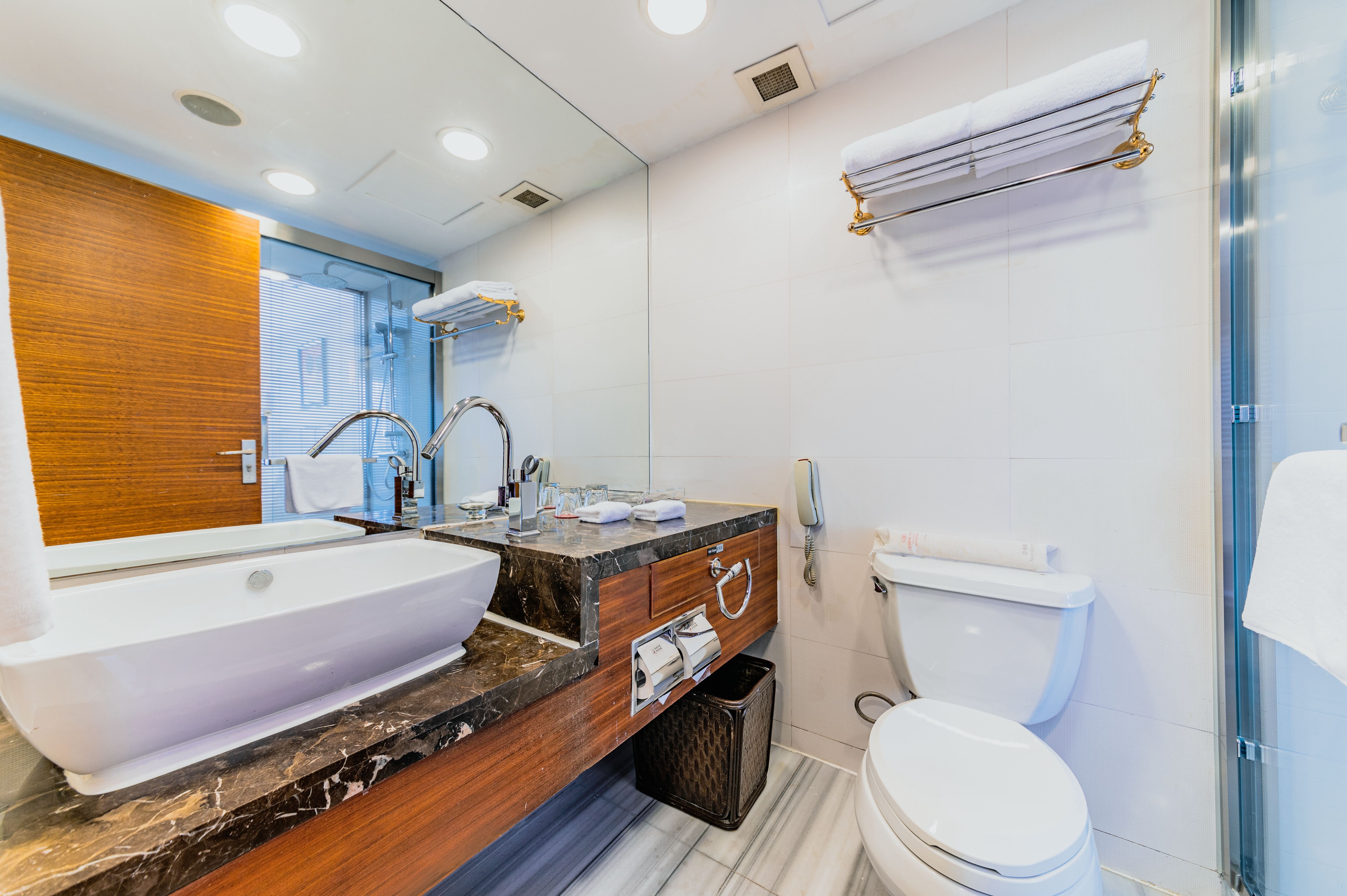Superior, Suite, King Bed