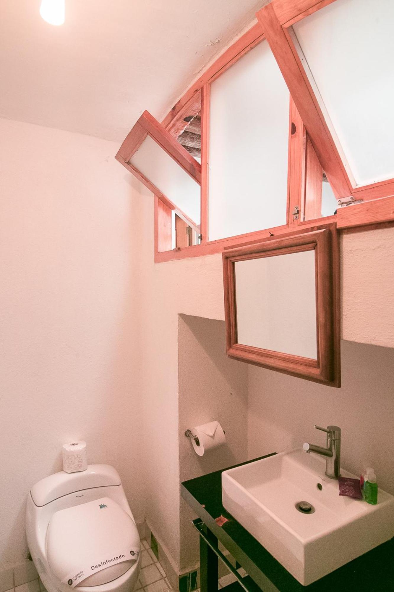 Hotel Meson Cuevano 45/50