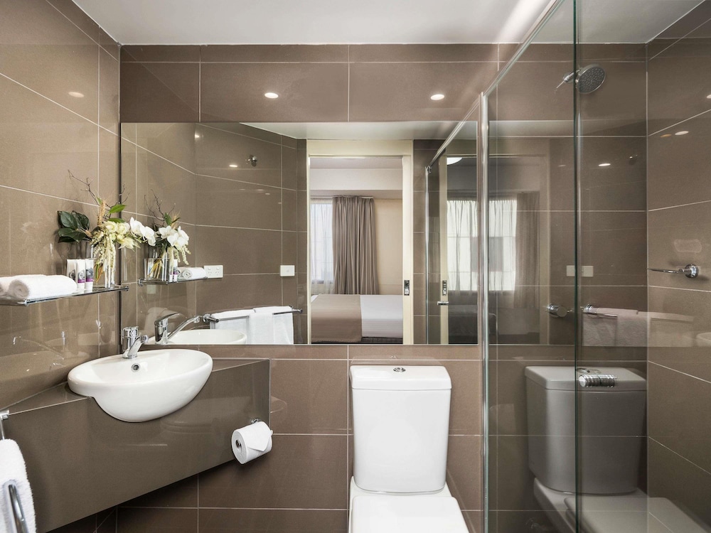 Mercure Melbourne City Centre 55/59