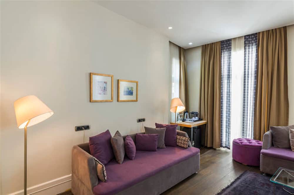 Misafir Suites 8 Istanbul. 40/70