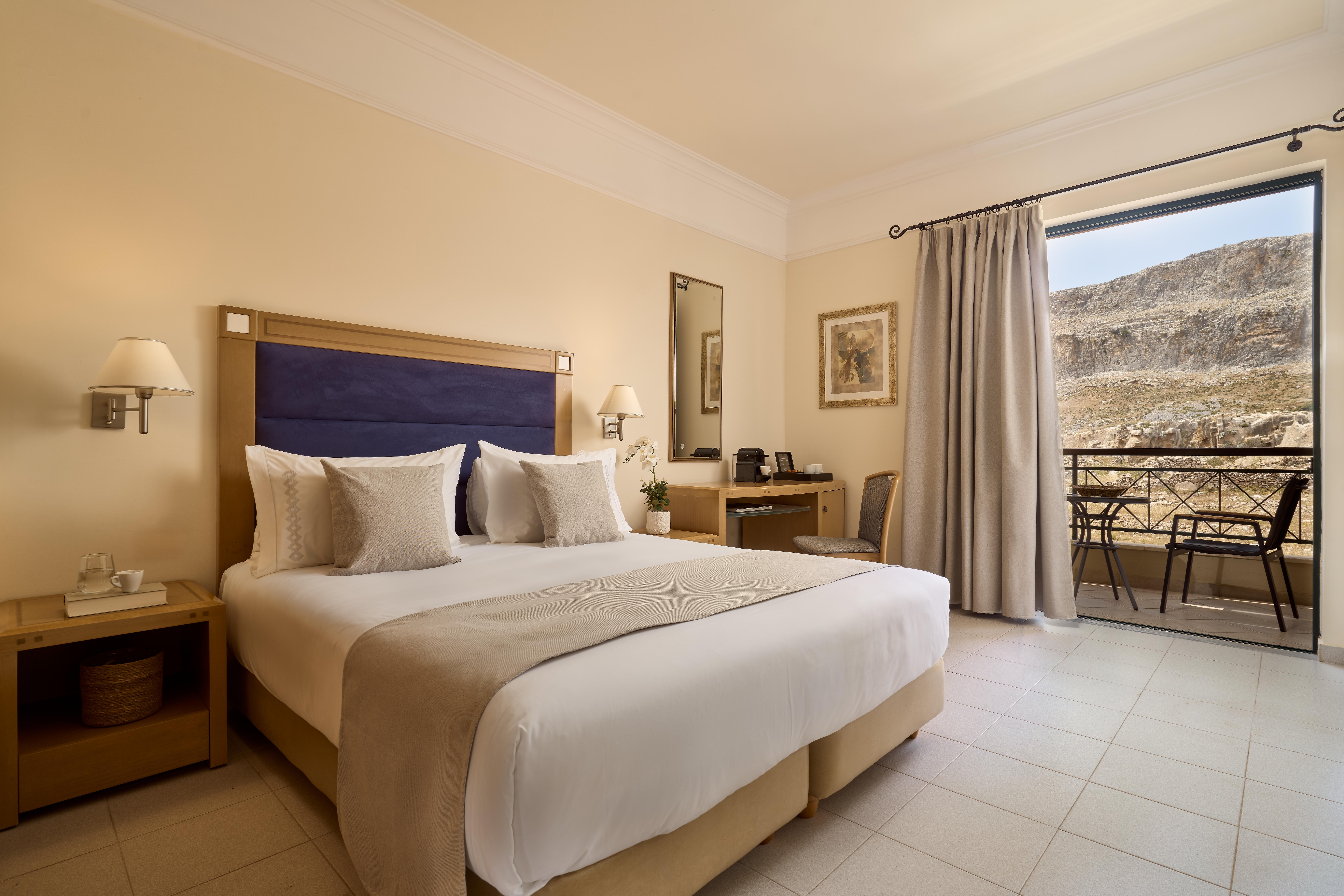 Twin Room Side Sea View