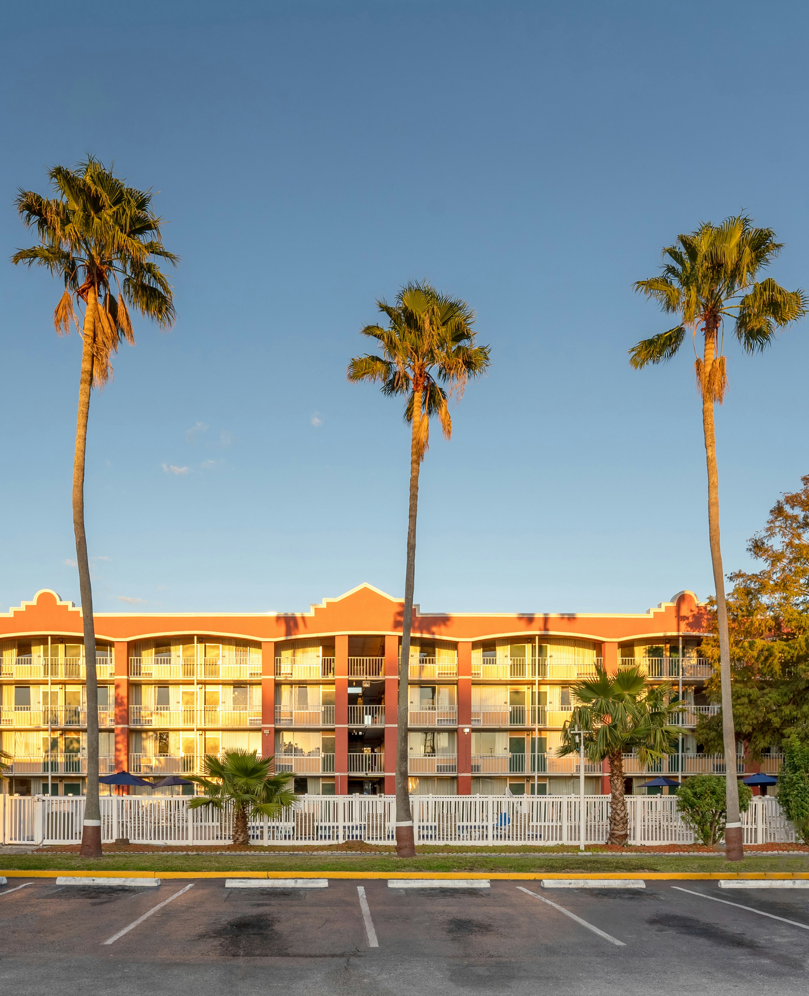 Baymont by Wyndham Orlando North Millenia 17/23