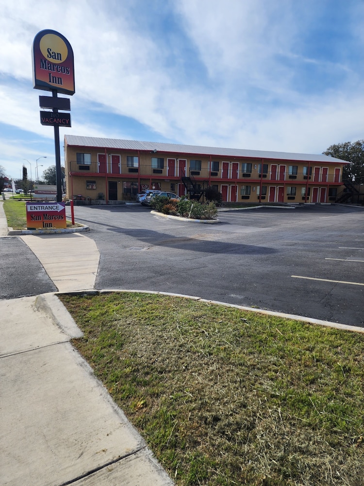Americas Best Value Inn San Marcos 44/50