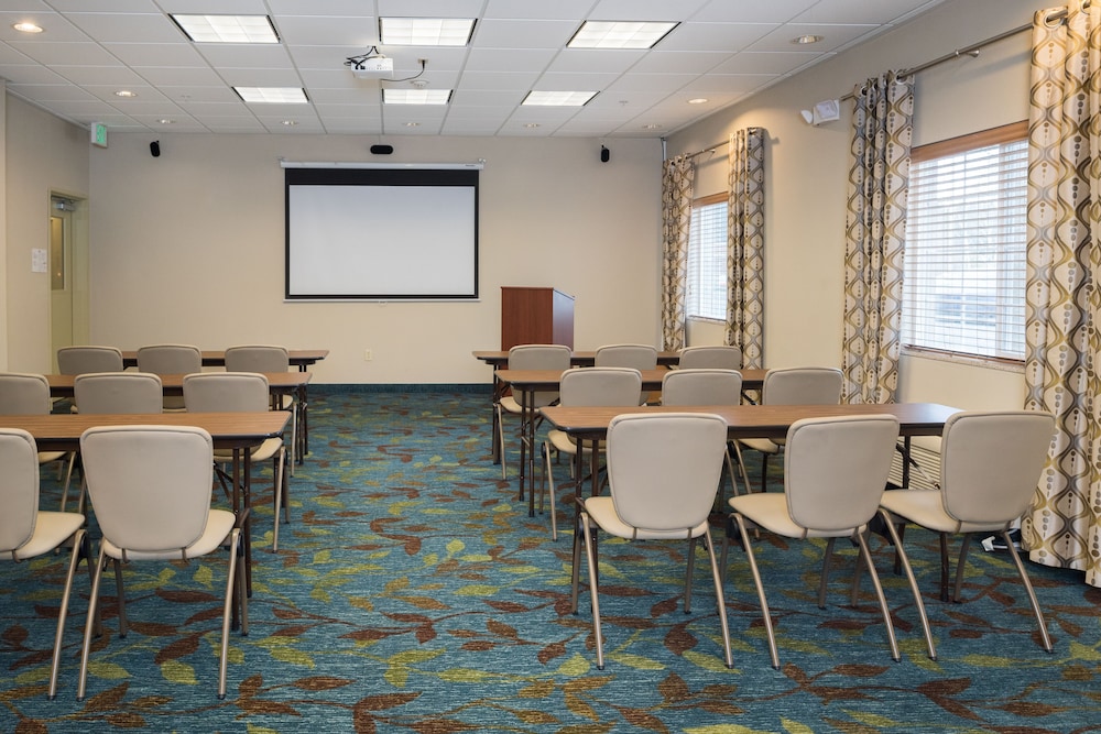 Candlewoods Suites Lacey 29/37