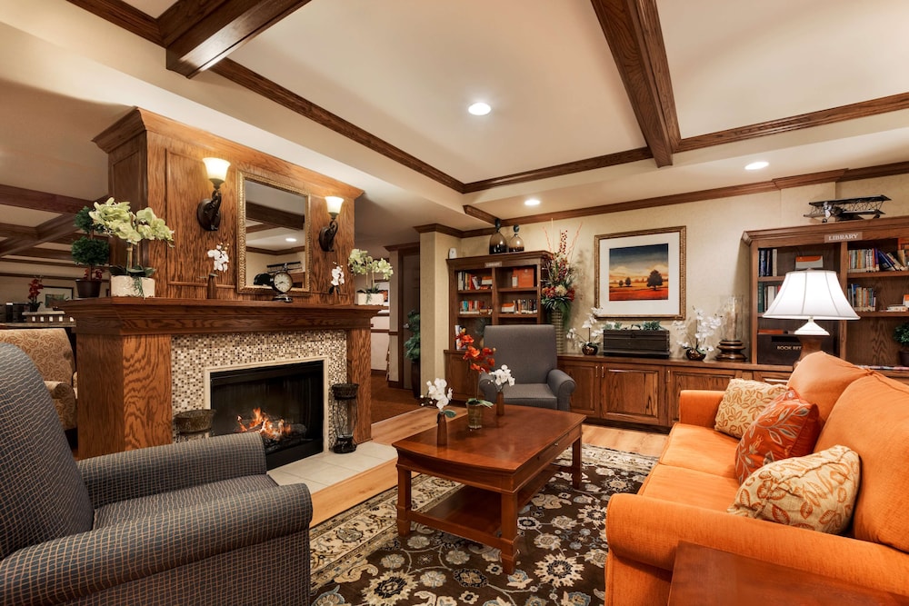 Country Inn & Suites by Radisson, Texarkana, TX 17/27