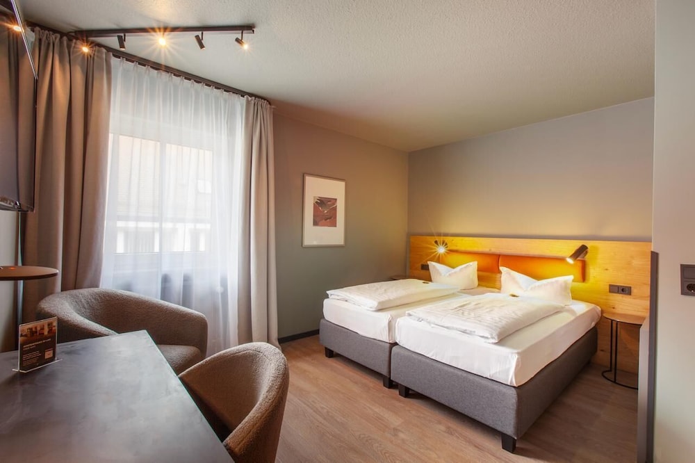 STANDARD, DOUBLE BED