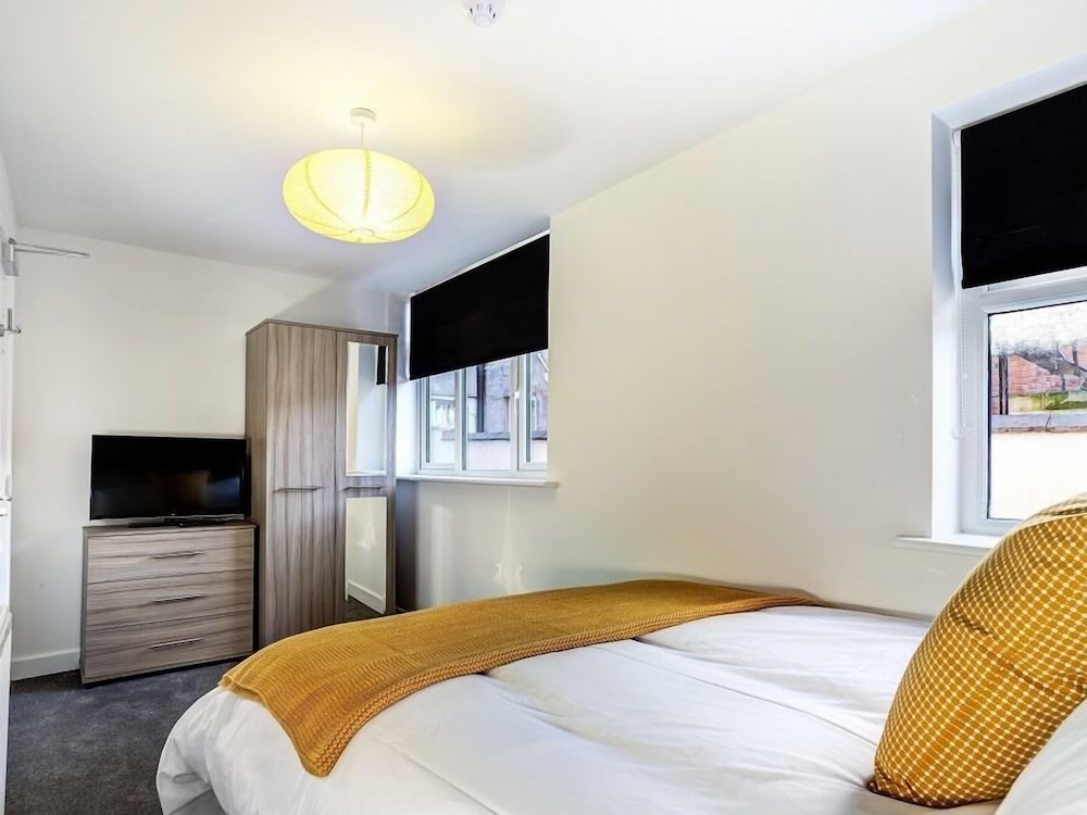 Townhouse Plus @ 166 Edleston Road Crewe 5/17