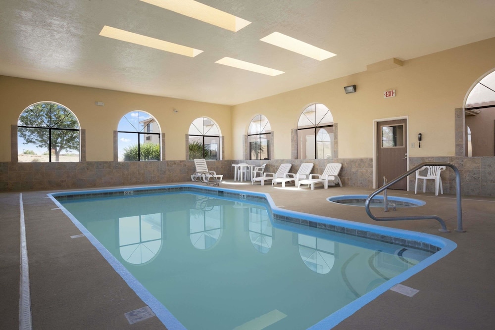 Days Inn by Wyndham Los Lunas 1/33