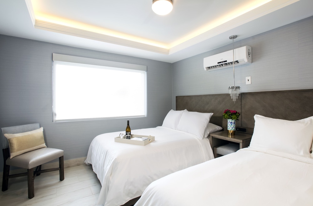 Elita Hotel 24/60