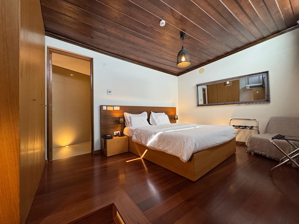 غرفة أساسية بسرير كوين، Hotel Rural Alves Casa Alves Torneiros 4/9
