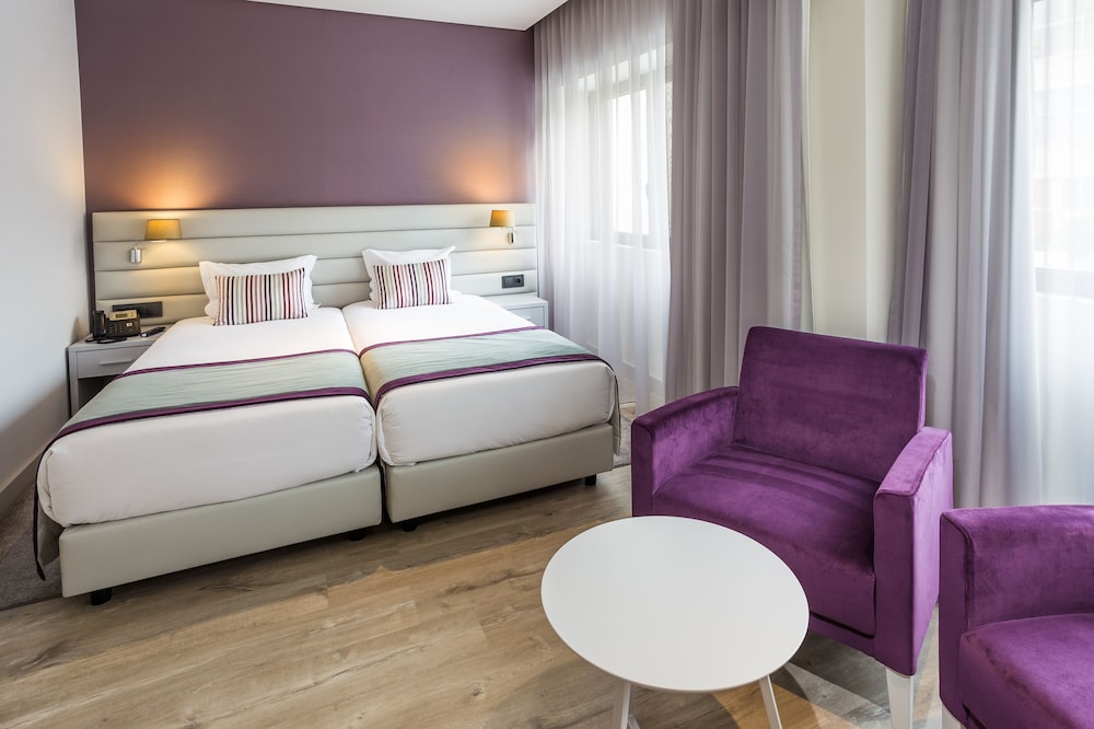 EMPIRE LISBON HOTEL 34/71