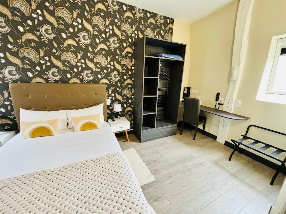 Le Castel Fleuri Hotel 34/61
