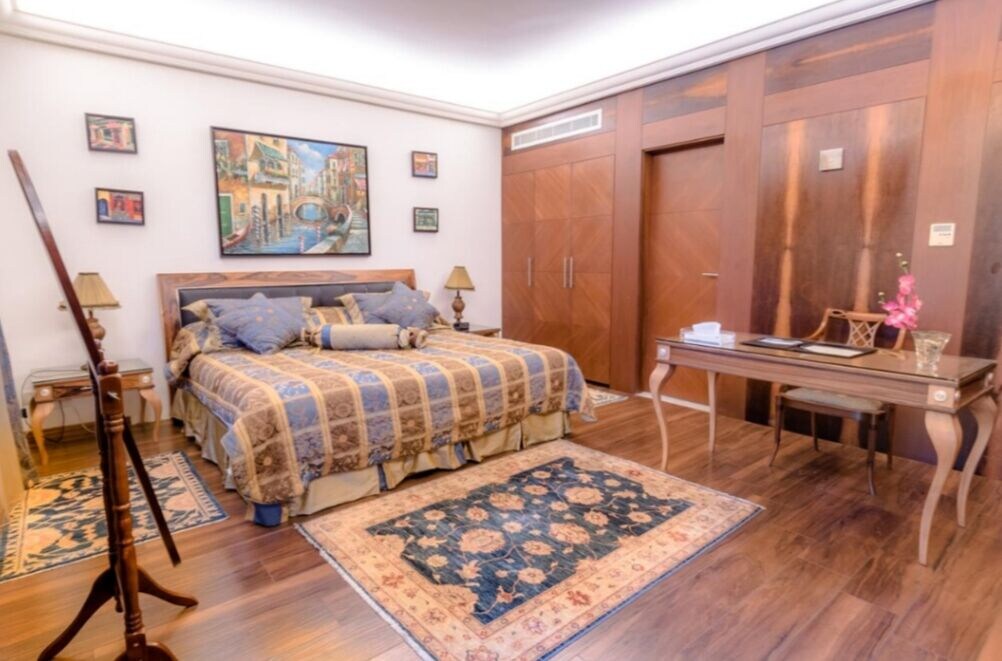 Royal, Suite, Double Bed