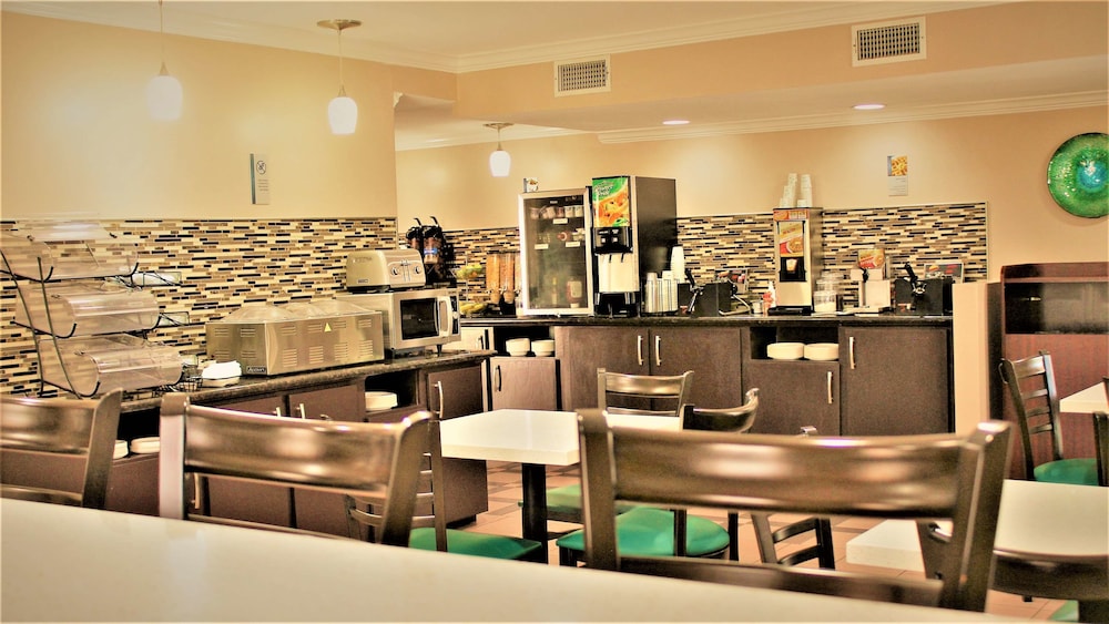 Best Western Inn Of Nacogdoches 26/31
