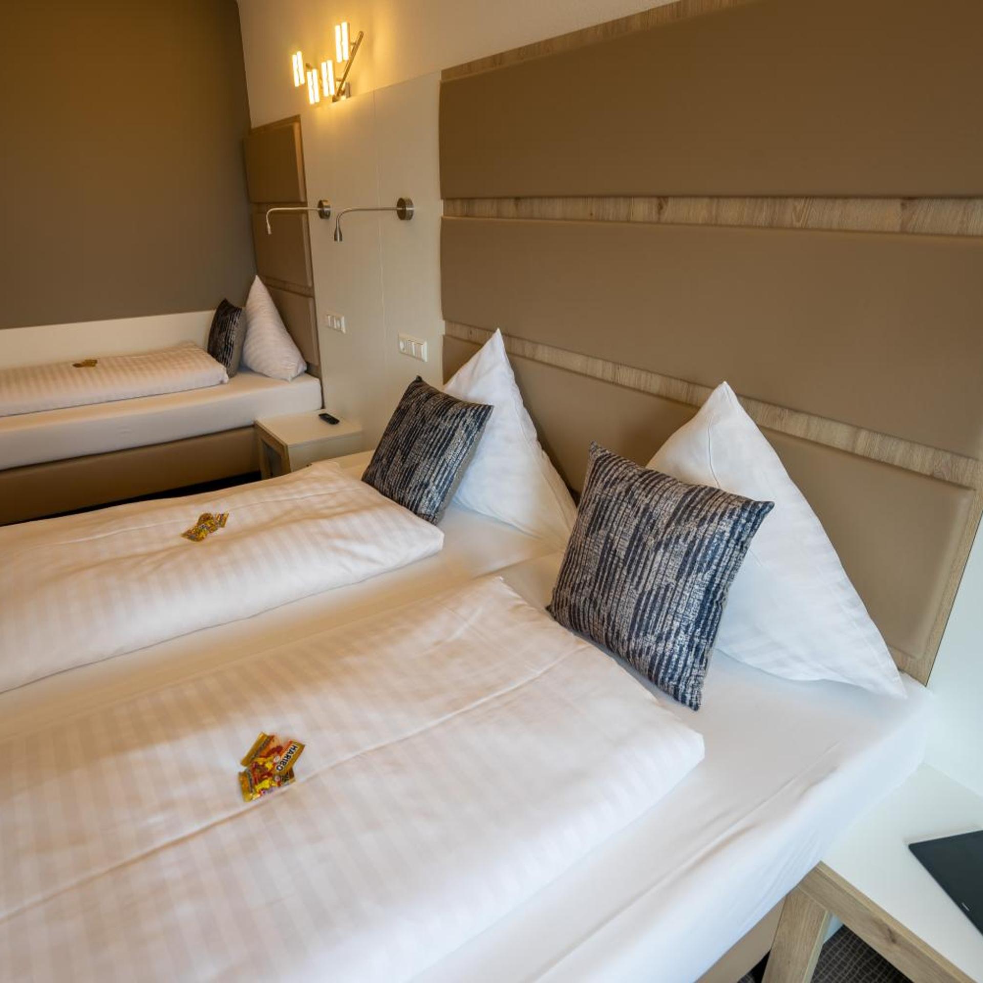 غرفة كومفورت ثلاثية، Confour Hotel 9/10