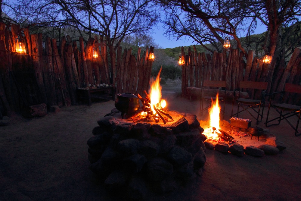 Quatermains Camp 40/49