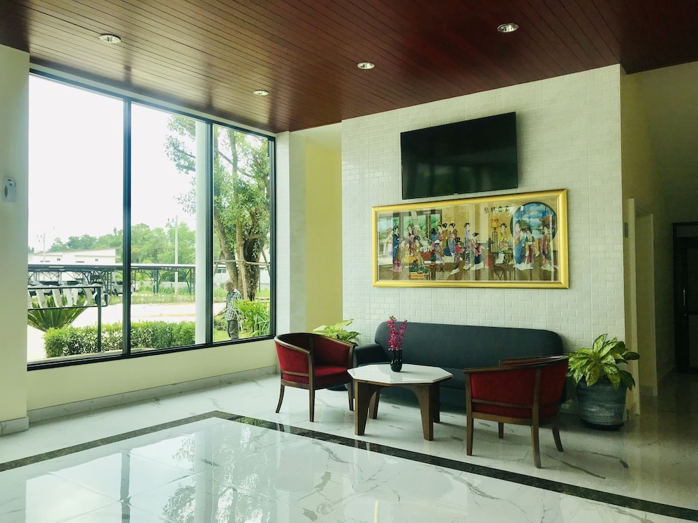 Southern Airport Hotel 27/50