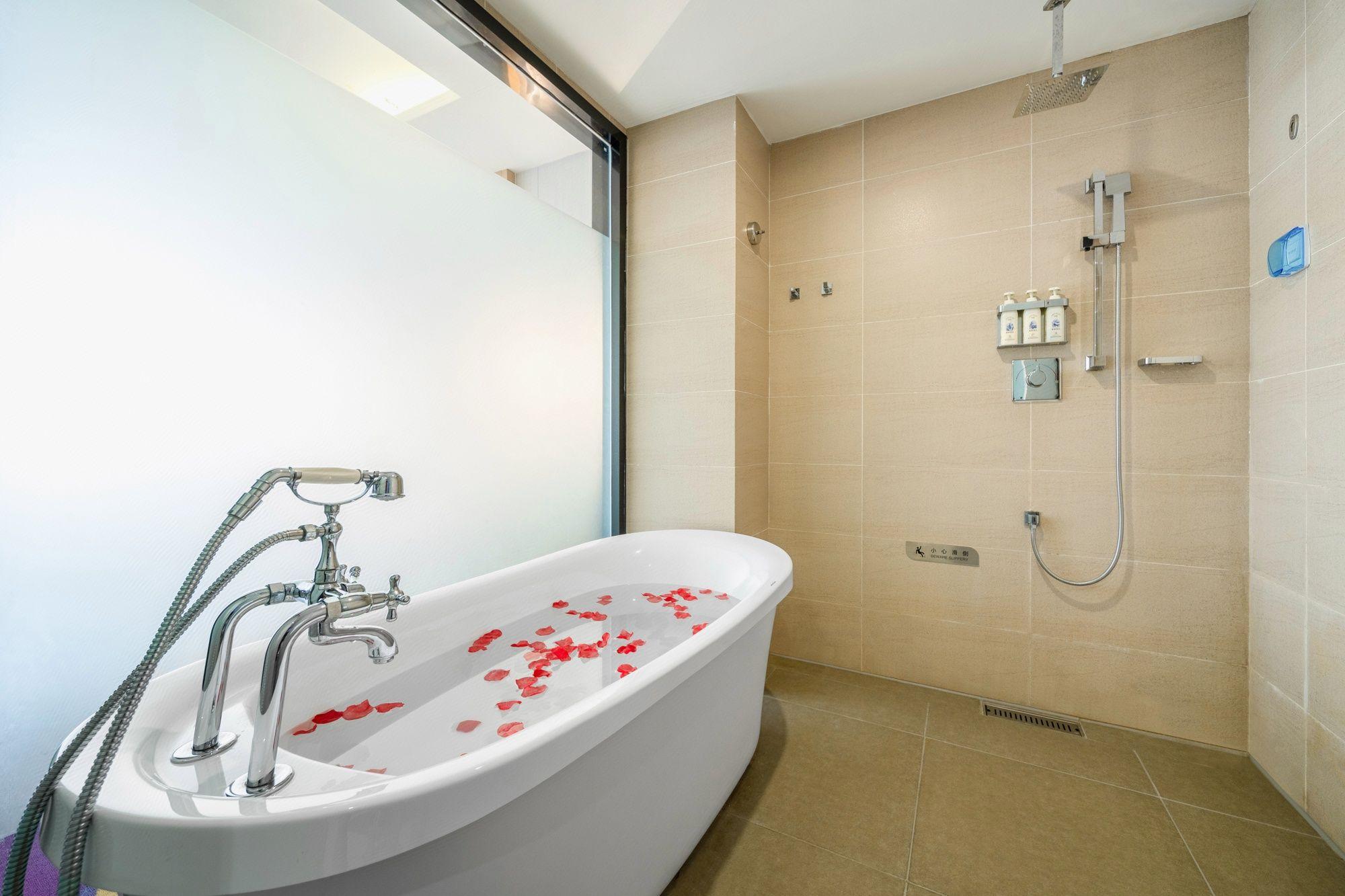 Lavande Hotel (Leshan High-Speed Railway Wanda Plaza) 68/69