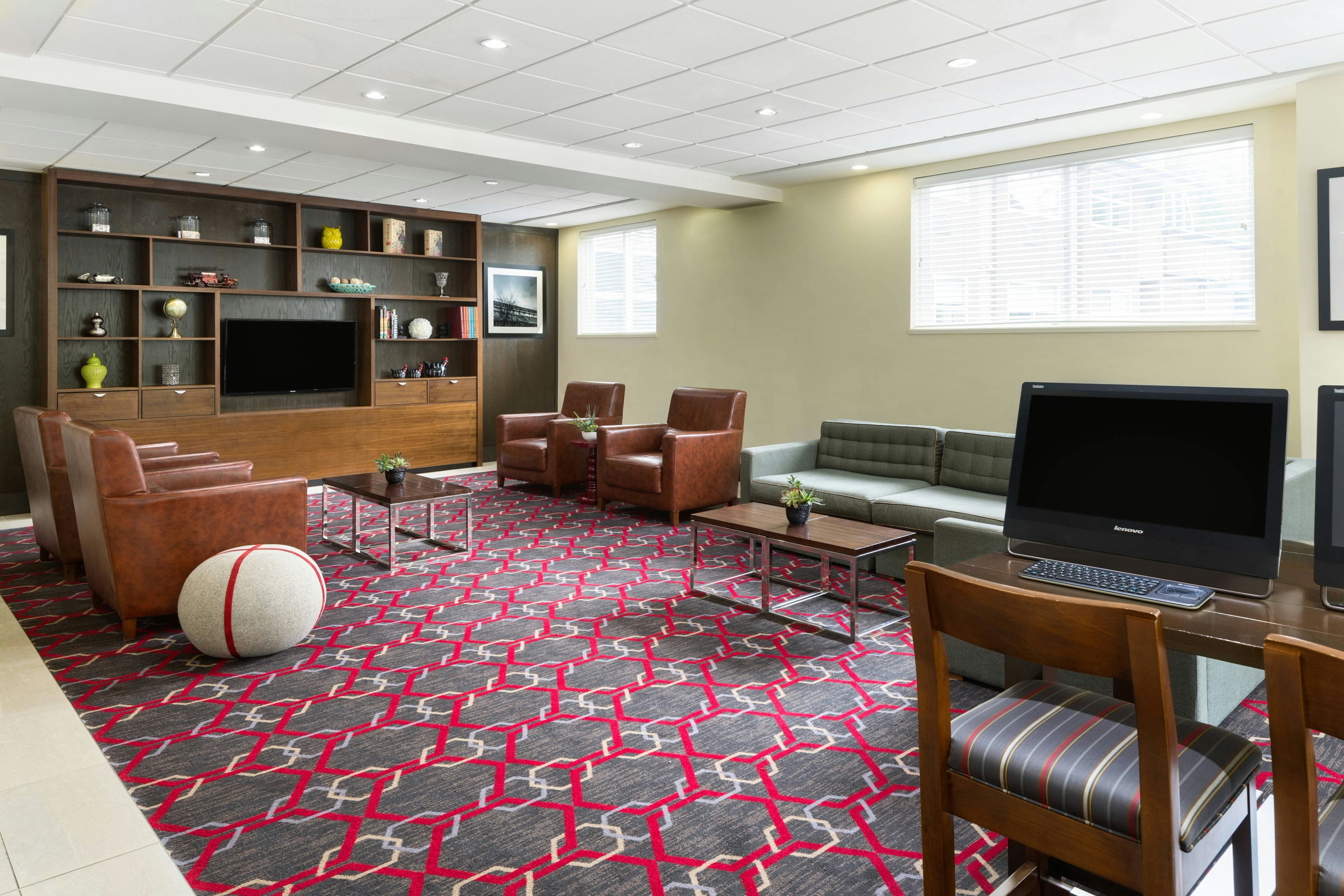 FOUR POINTS BY SHERATON SURREY 5/7