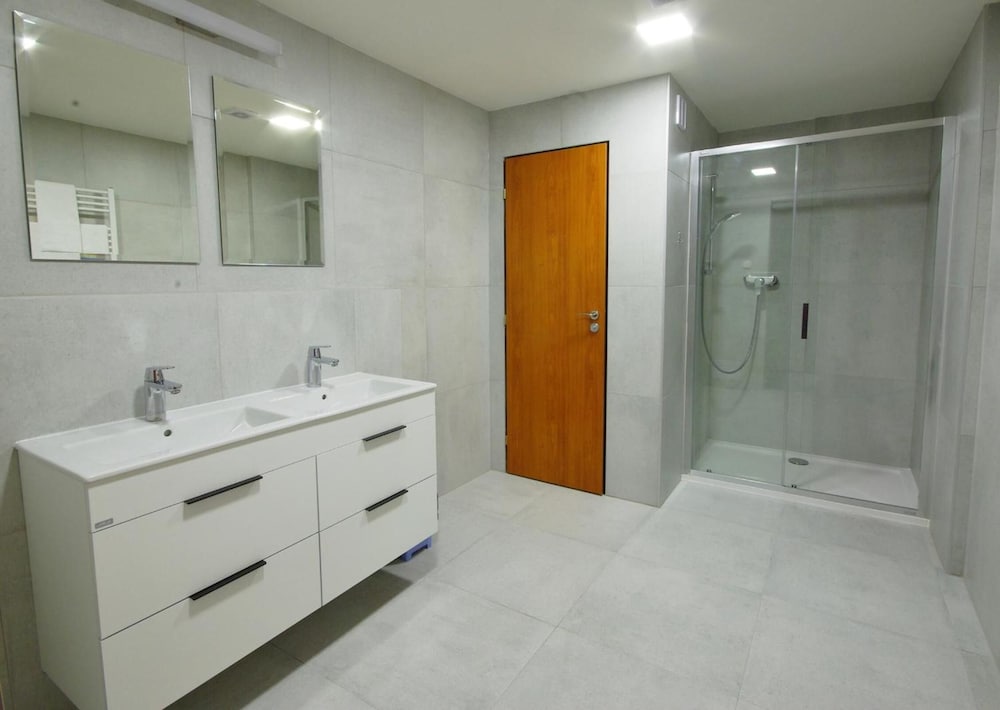 Adeba Hotel 48/49