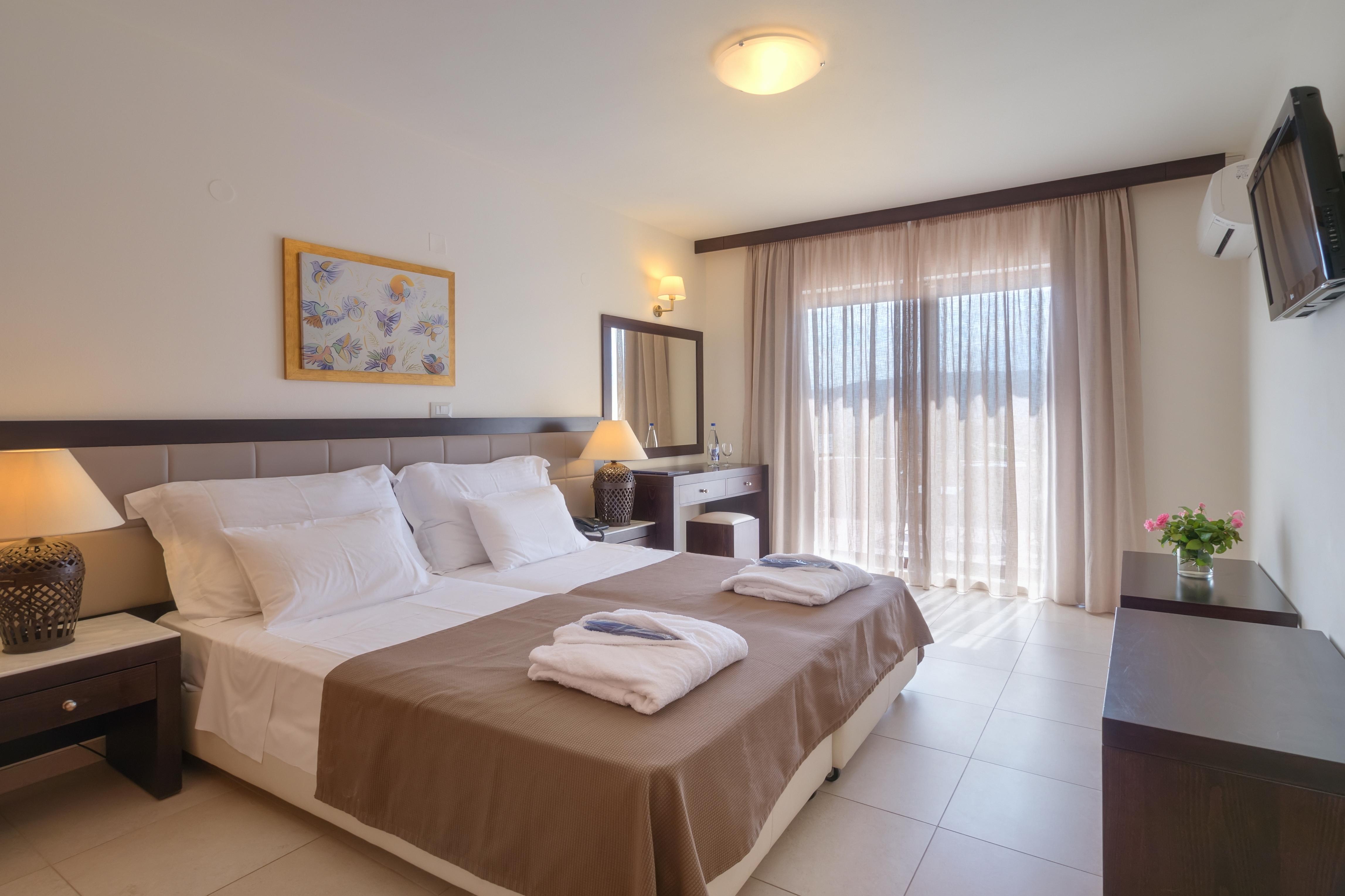 Room at Miramare Resort & Spa, AGIOS NIKOLAOS