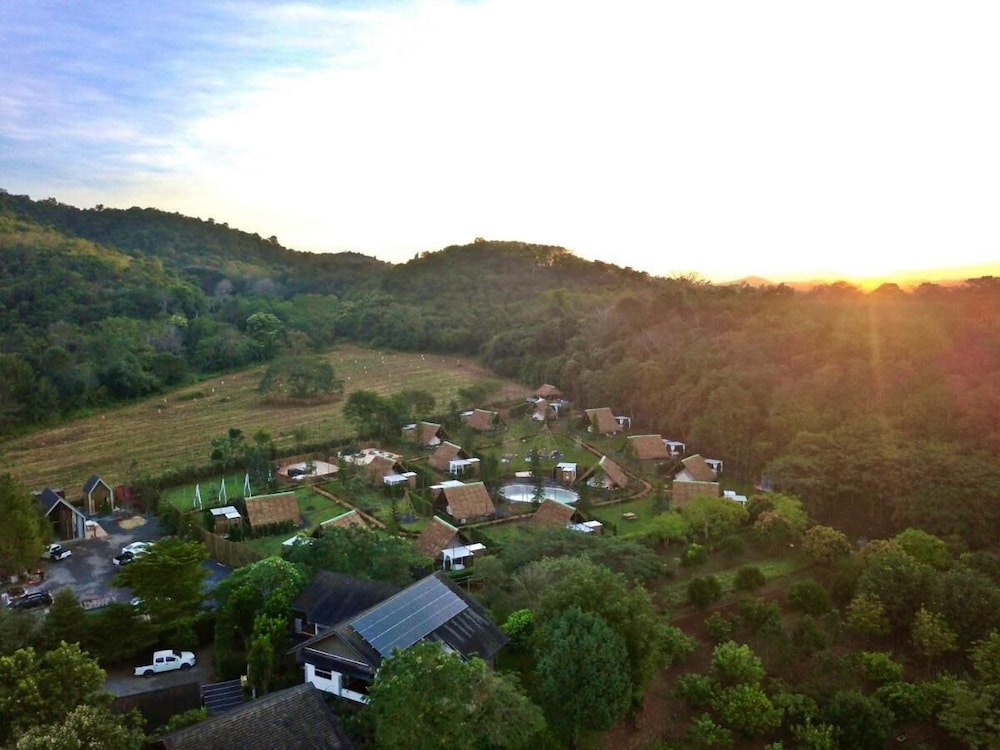 Yellowstone Camps Resort Khao Yai 58/68