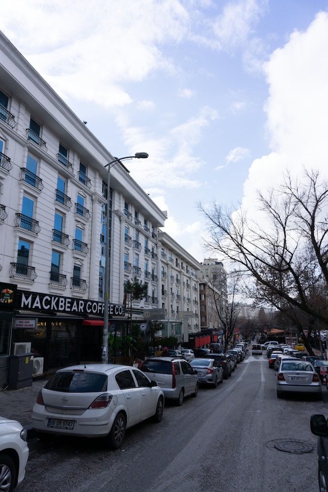 Latifoglu Hotel 43/50