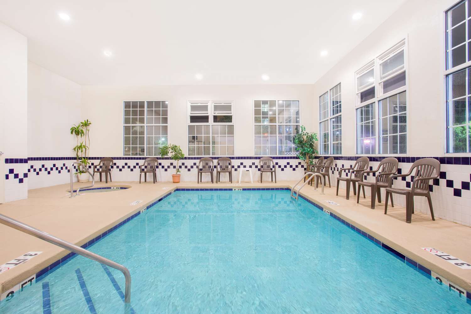 SureStay Hotel by Best Western North Myrtle Beach 7/8