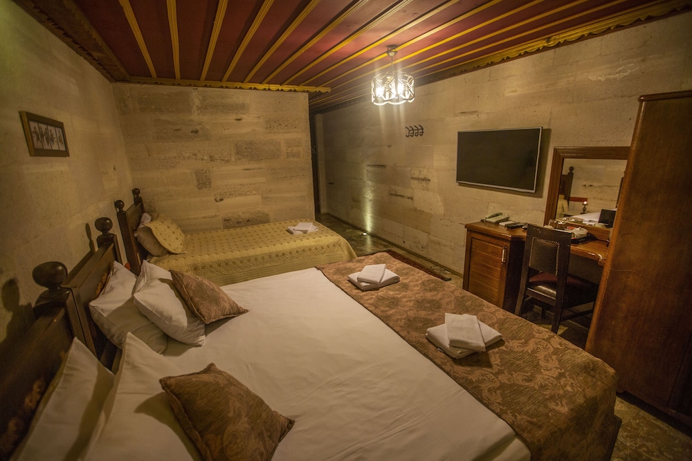 Hermes Cave Hotel 26/46