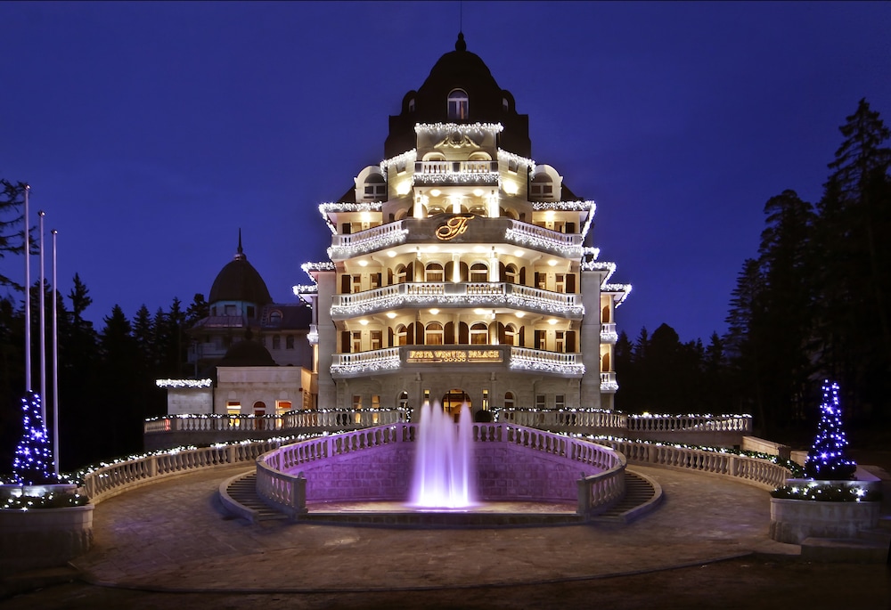 Festa Winter Palace in Samokov