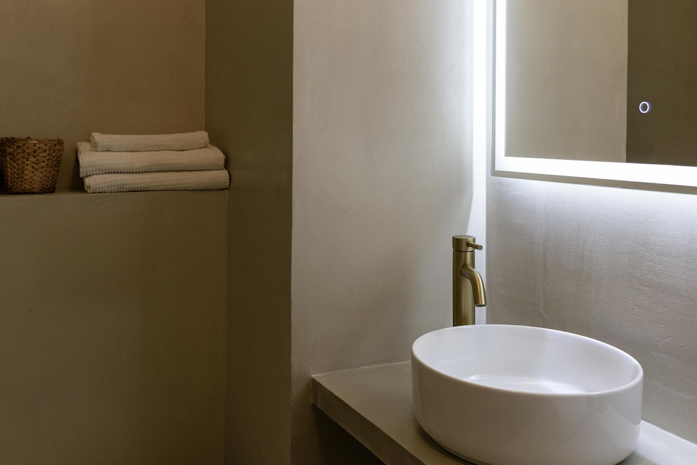 Hotel Alliance - Proche Paris 46/47