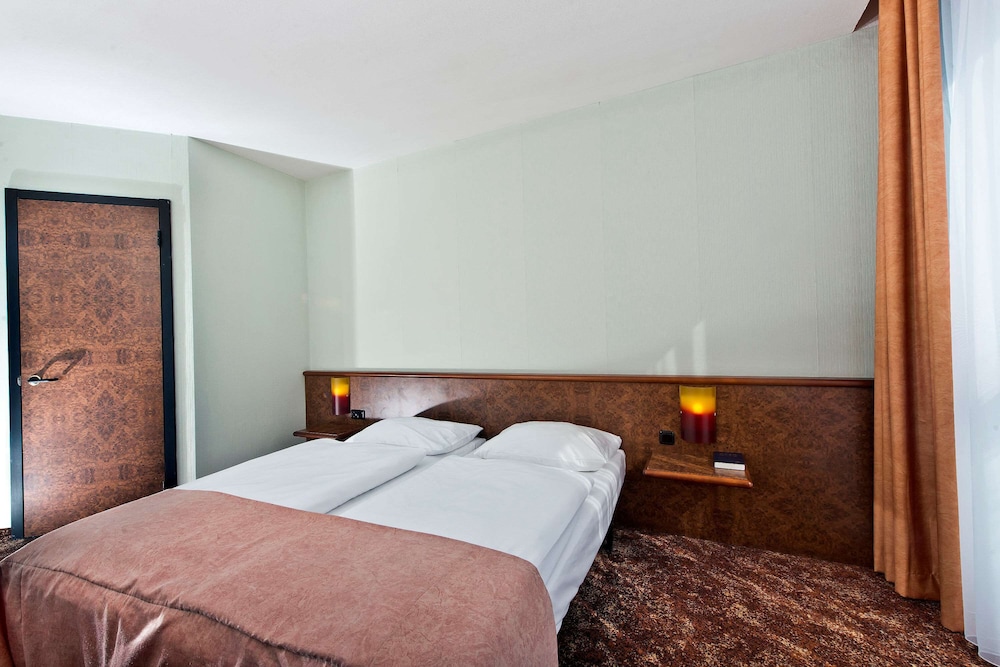 Days Inn by Wyndham Dessau 9/21