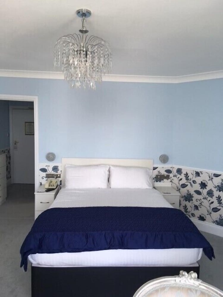 Balmoral Hotel 21/48