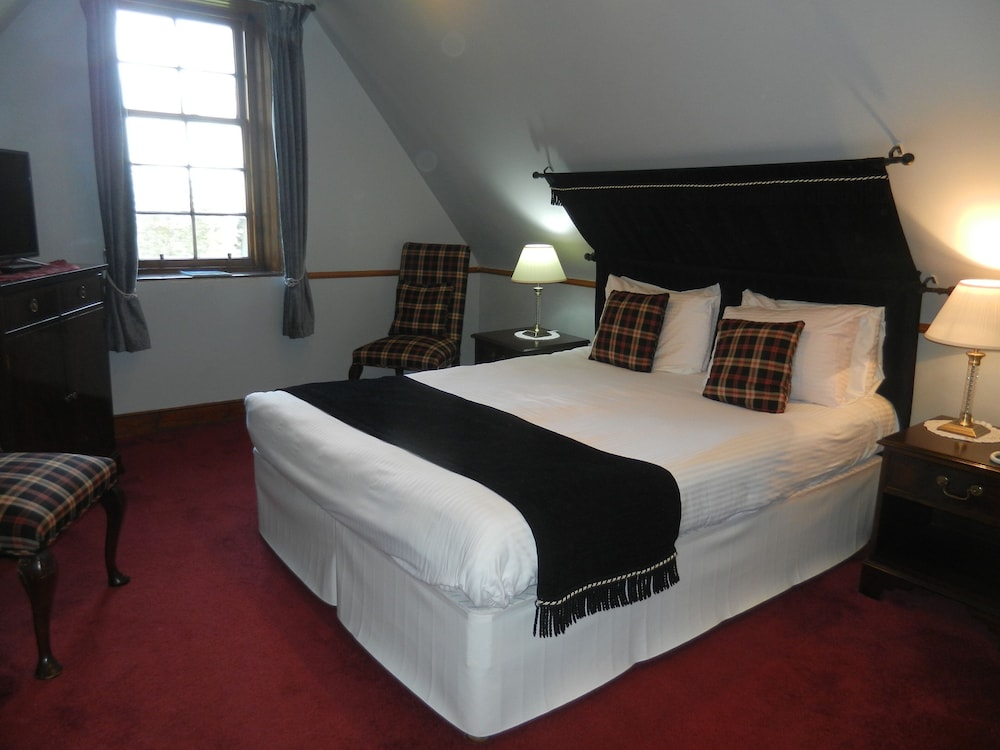 Mansfield Castle Hotel 10/50