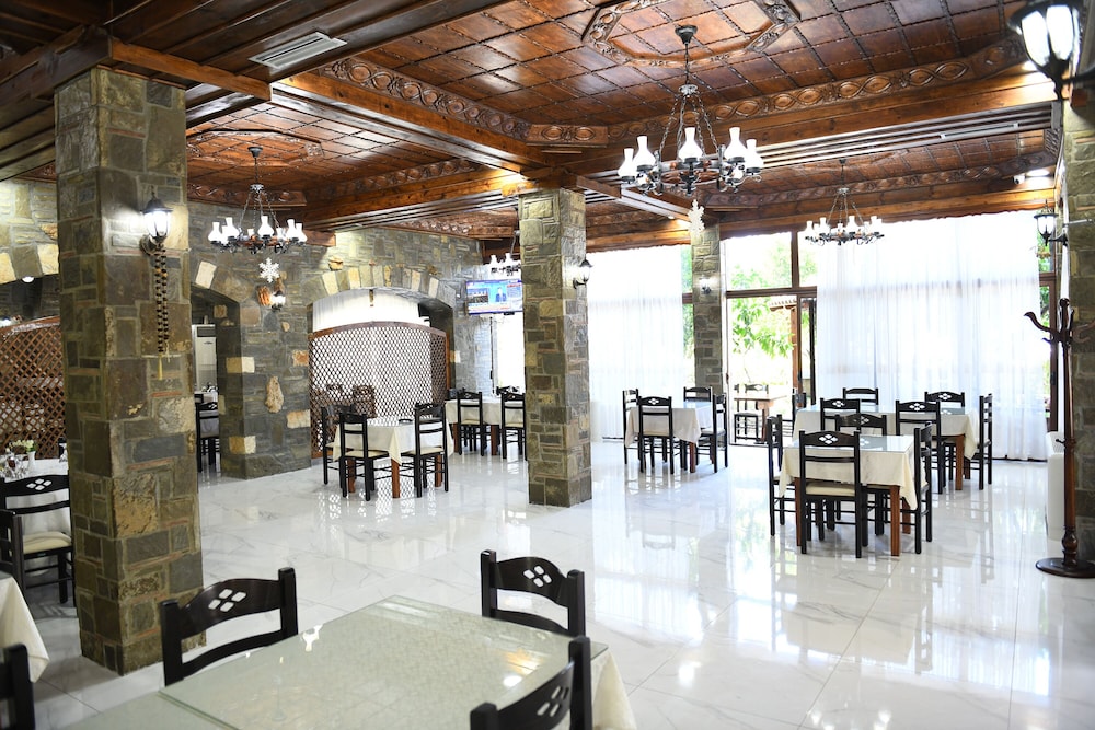Hotel Kaceli 54/76