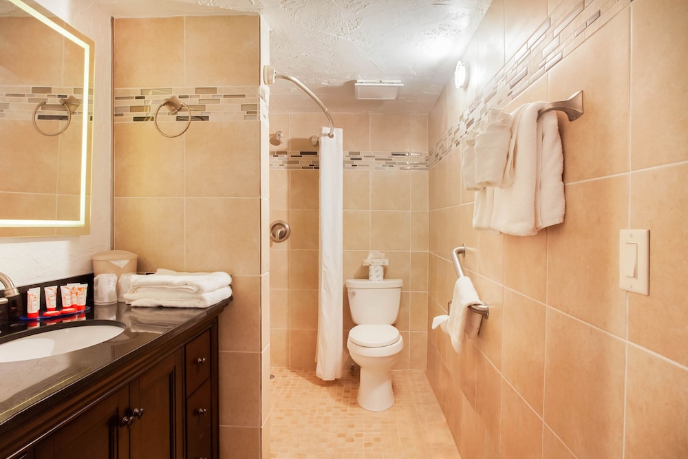 OYO Waterfront Hotel Cape Coral/Fort Myers, FL 45/51