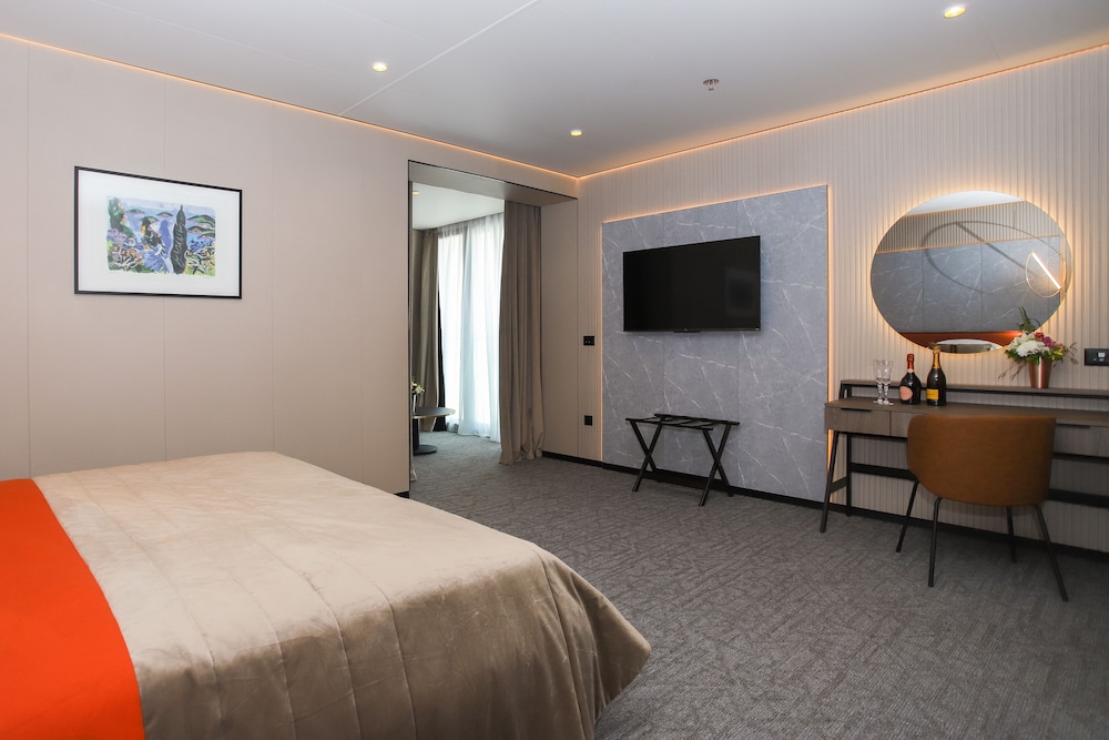 Medistone Hotel 9/50