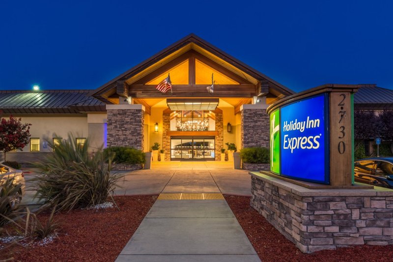 Holiday Inn Express Walnut Creek 8/59