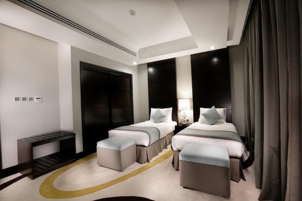 أجنحة أسوار الفندقية الرياض(Aswar Hotel Riyadh) 9/21