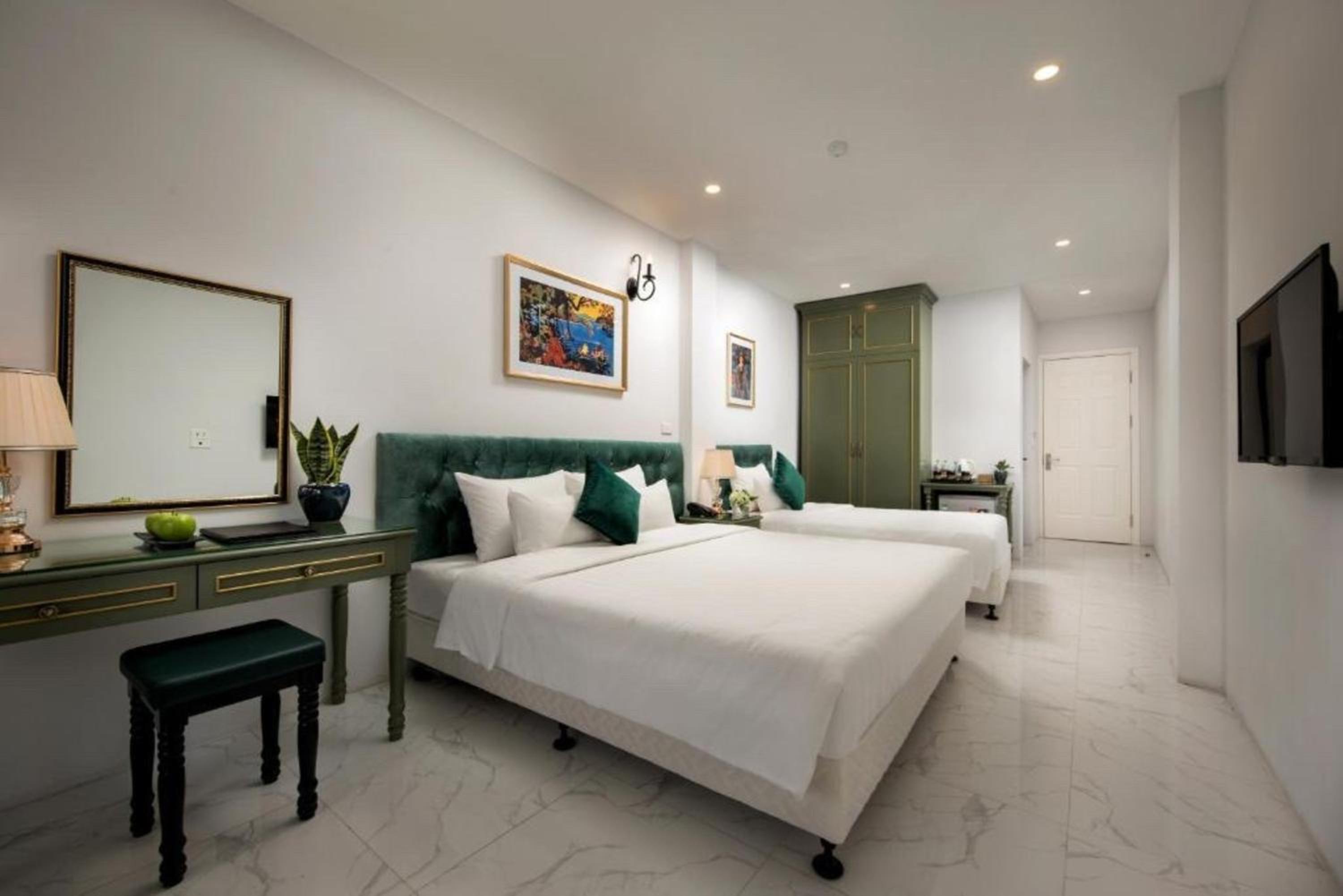 family suite, balcony