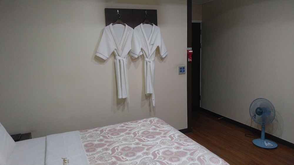 Odyssey Hotel 12/39